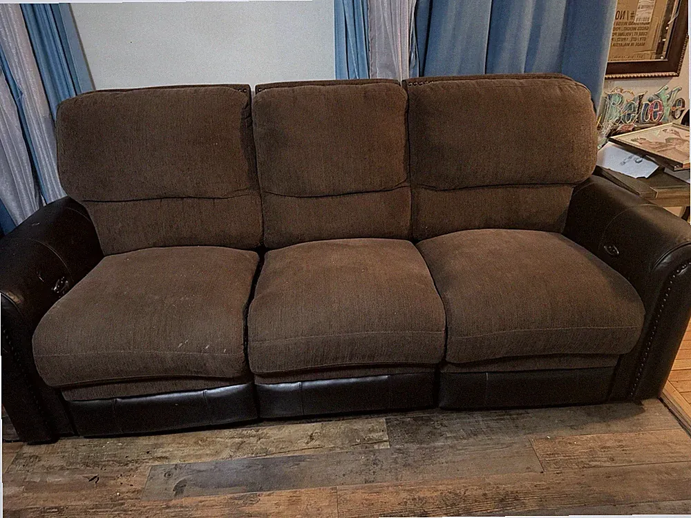 Power Reclining Sofa – 3 Seats – Works Great with dual USB